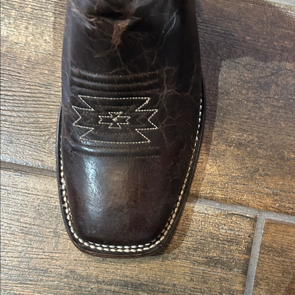 Roper Dark Brown Leather Cowboy Boots with Multicolor Arrow Embroidery - Picture 4 of 5